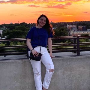 Meet your Posher, Betthanya